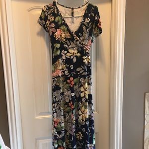 Floral Maternity and nursing dress XL